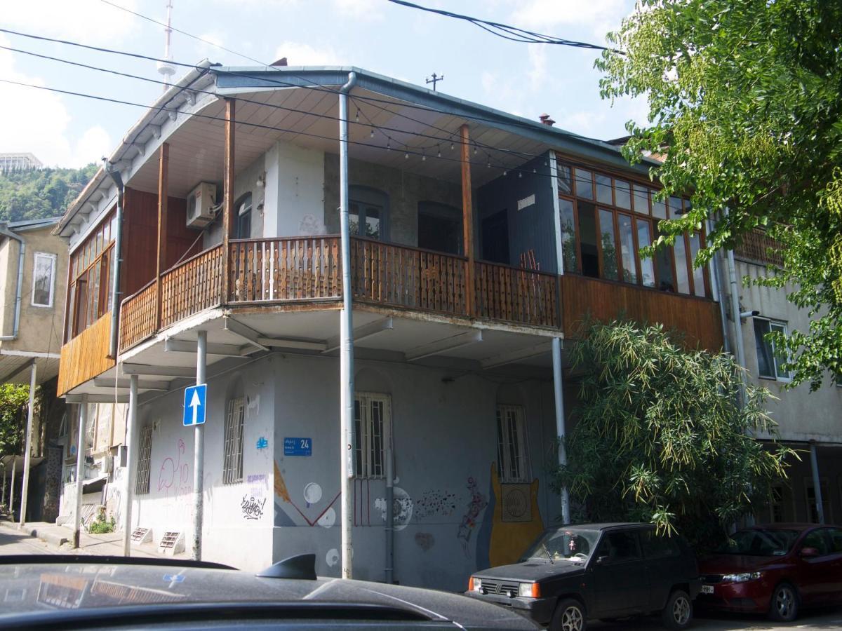 Friends Hostel Tbilisi Zewnętrze zdjęcie