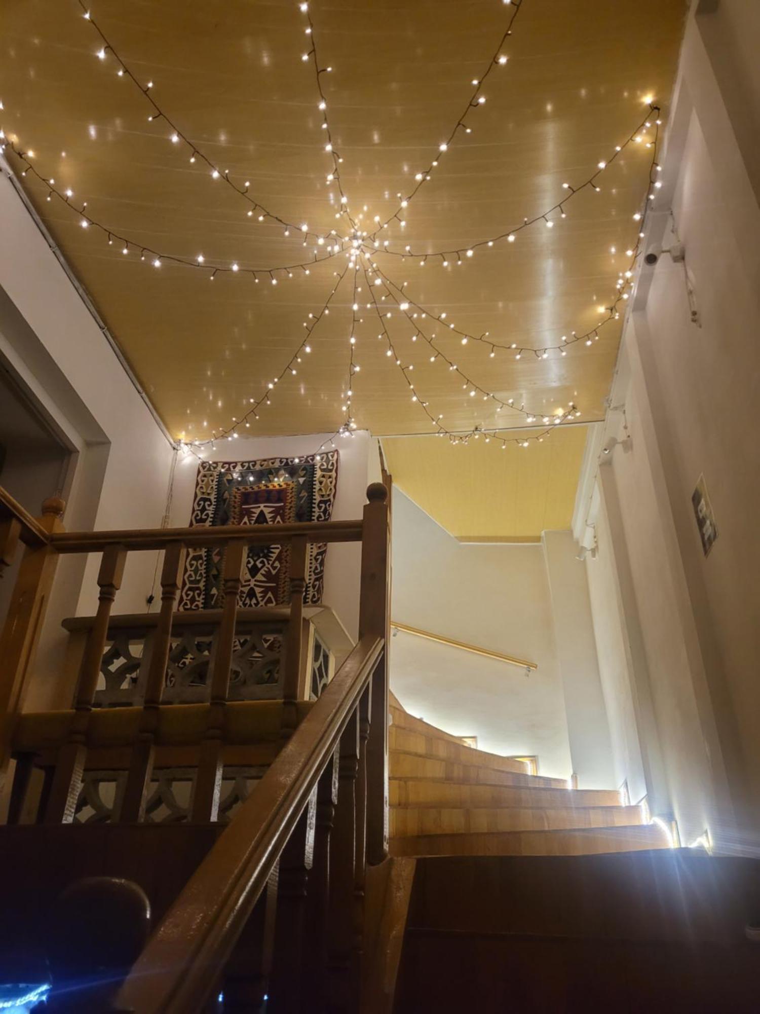 Friends Hostel Tbilisi Zewnętrze zdjęcie